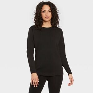 ⭐️ Wander Classic Black Crewneck SweaterXL